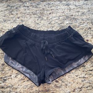 Lululemon reversible shorts, drawstring, prickly pear/ black, swim/surf shorts